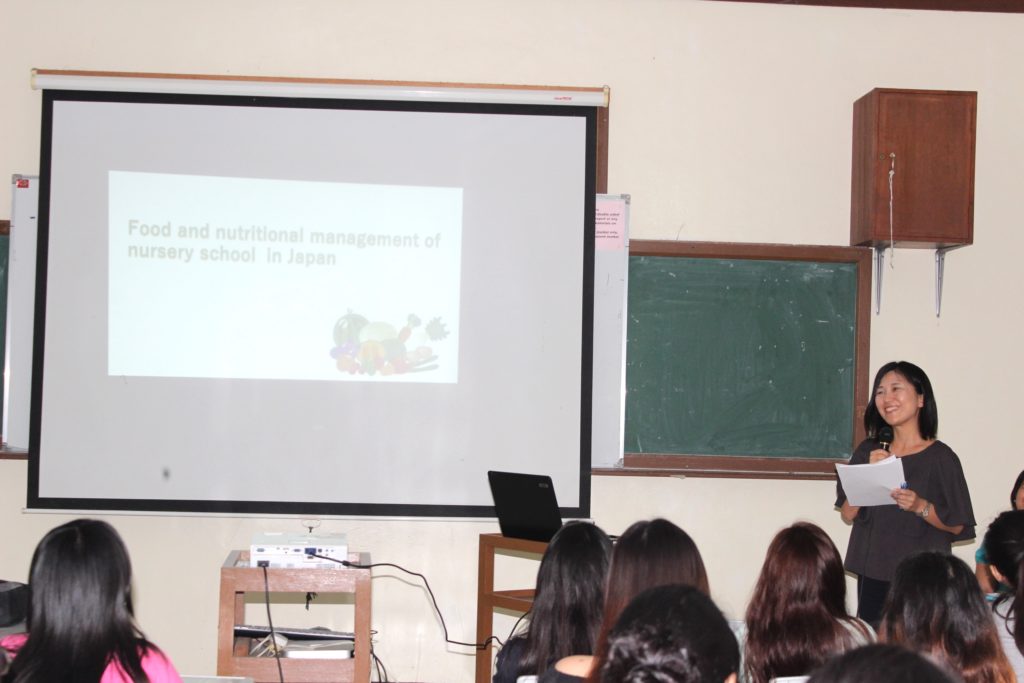 Dr. Masayo Ikeda delivers a lecture on Food and Nutrition Management of Nursery Schools in Japan.